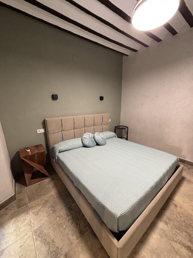 Cama 180 m x 2 m